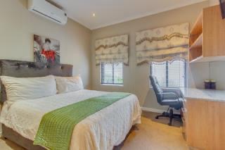 5 Bedroom Property for Sale in Deo Gracia Western Cape